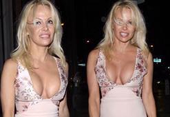 Pamela Anderson’dan derin dekolte