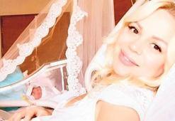 İkinci kez anne oldu