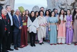 Hülya Koçyiğit'ten tarihi ziyaret