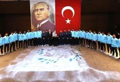 Büyük Önder Atatürk'ü anıyoruz!