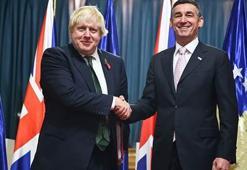 İngiltere Dışişleri Bakanı Johnson Kosova'da