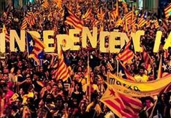 Barcelona'da ayrılıkçı Katalan siyasetçilere destek gösterisi