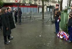 Paris'te 13 Kasım'daki terör saldırısının kurbanları anıldı