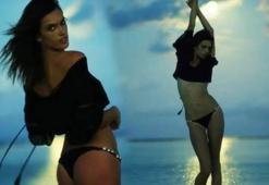 Alessandra Ambrosio’nun Süper Ay dansı