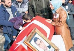 Kaymakamlık görevlisinin kardeşi canlı bombaymış!