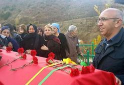 Tunceli vekili terörist cenazesine katıldı