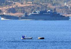 Rus savaş gemisi Çanakkale Boğazı'ndan geçti