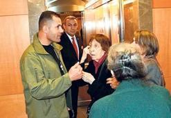 Akar’dan Ecevit’e özür ziyareti