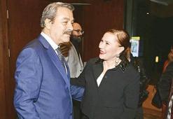 Kadir İnanır ortaya çıktı!