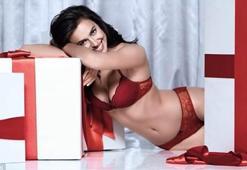 Irina Shayk Noel'e hazır!