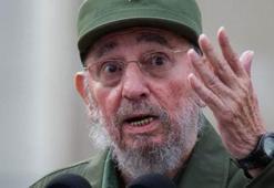 Fidel Castro hayatını kaybetti