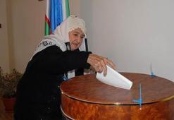 Özbekistan'da cumhurbaşkanı seçimi başladı