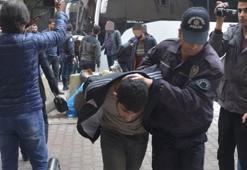 Polisi şehit eden şüpheli adliyeye zırhlı araçla getirildi