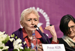 Kadın sempozyumunda Türk solu gerginliği