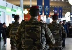 Fransa'da OHAL 6 ay daha uzatılıyor
