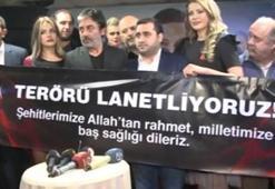 Galada 'Terörü Lanetliyoruz' pankartı!