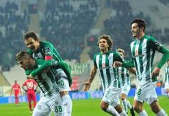 Bursaspor'a ilk yarı yetti