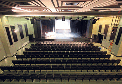 Maslak’ta bir tiyatro mabedi