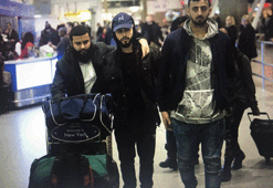 Arapça konuştuğu için uçaktan kovuldu
