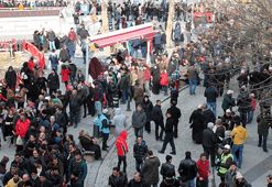 Yılbaşı piyango biletlerine yoğun ilgi