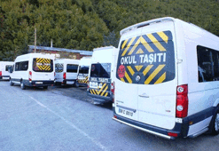 Anaokulu öğrecisi Nehir, servis minibüsünün altında kaldı