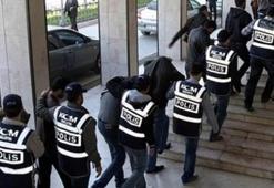 FETÖ'ye 17 ilde darbe