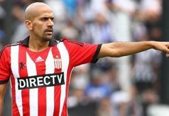 Efsane isim futbola geri döndü