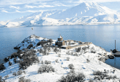 ‘Akdamar Adası Çöl Olmasın’ kampanyası