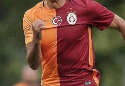 G.Saray'da 5 isim daha yolcu