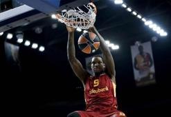 Deon Thompson ile yollar ayrıldı