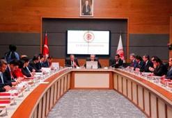 Siyasette 2017!  Takvim belli oldu