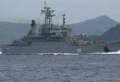Rus savaş gemileri Manila'da!