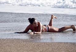 Antalya'da deniz keyfi ve kar esareti bir arada