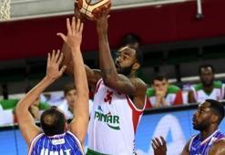Karşıyaka evinde çok rahat