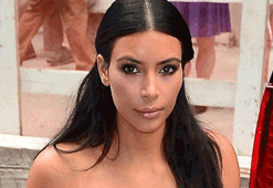 Kim Kardashian rekorla döndü!
