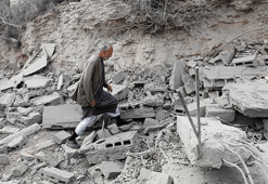 İsrail Araplara ait 11 evi yıktı