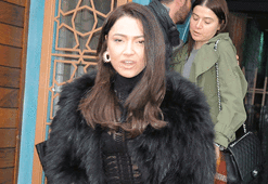 Hadise dantelden vazgeçmiyor!
