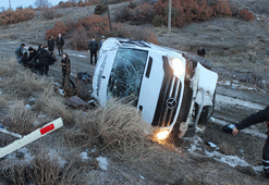 Kütahya'da öğrenci servisi devrildi: 1 ölü, 14 yaralı