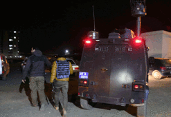 Siirt'te zırhlı araca roketli saldırı