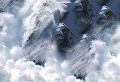 Himalayalar'da çığ: Ölüler var