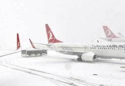 İstanbul'da kar yağışı nedeniyle uçuşlar iptal edildi! İşte iptal edilen uçuşlar