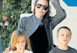 İkon kadın Angelina