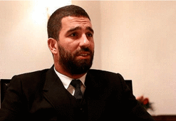 Arda Turan 'kariyer' merkezi açıyor