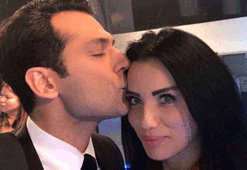 Eşi ilk çekim gününde yalnız bırakmadı!