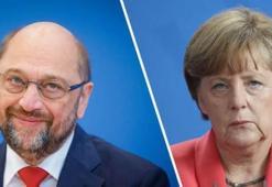 Anketlerde Schulz, Merkel'in önüne geçti