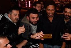 Acun Ilıcalı'dan, Ronaldinho sürprizi!