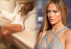 Jennifer'ın bacaklarına rekor beğeni!