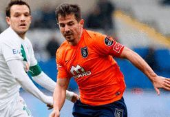 Emre Belözoğlu: Başakşehir örnek alınmalı