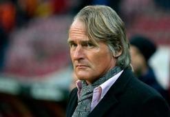 Galatasaray'a hoca dayanmıyor!