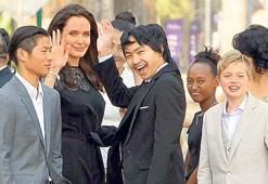 Angelina ve çocukları